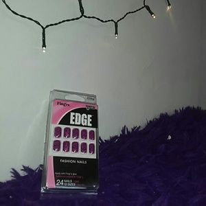 Fake Nails/ does not come with glue/for any gender